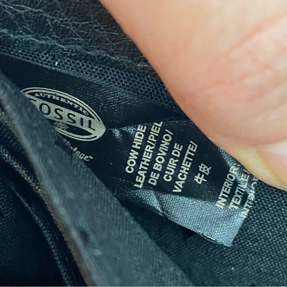 FOSSIL Black Cowhide Leather Clutch Wallet Keyhole Zip Around 8"x4.25" - Picture 9 of 9